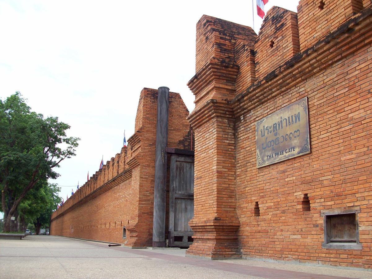 Citi Square By Battery Park Hostel Chiang Mai Luaran gambar